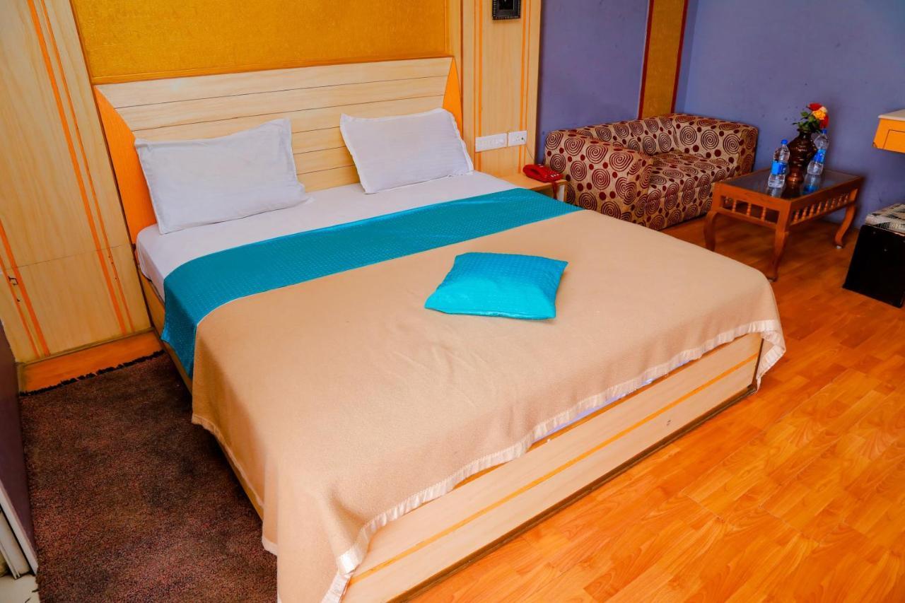 Hotel Jk Grand Jerkaud Kültér fotó